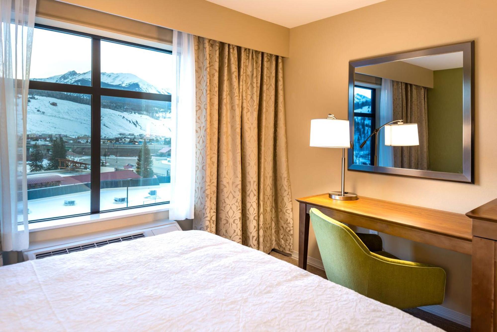 Hampton Inn & Suites Silverthorne Exterior photo