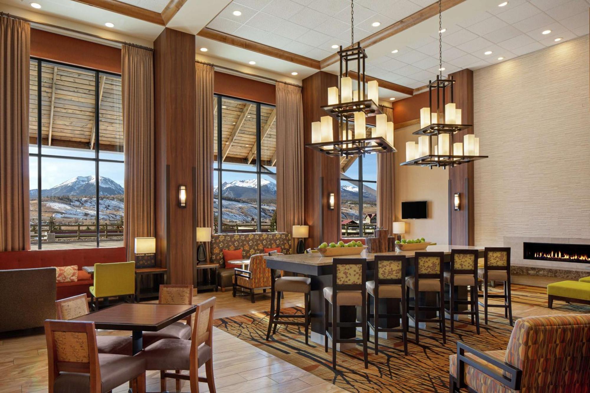 Hampton Inn & Suites Silverthorne Exterior photo