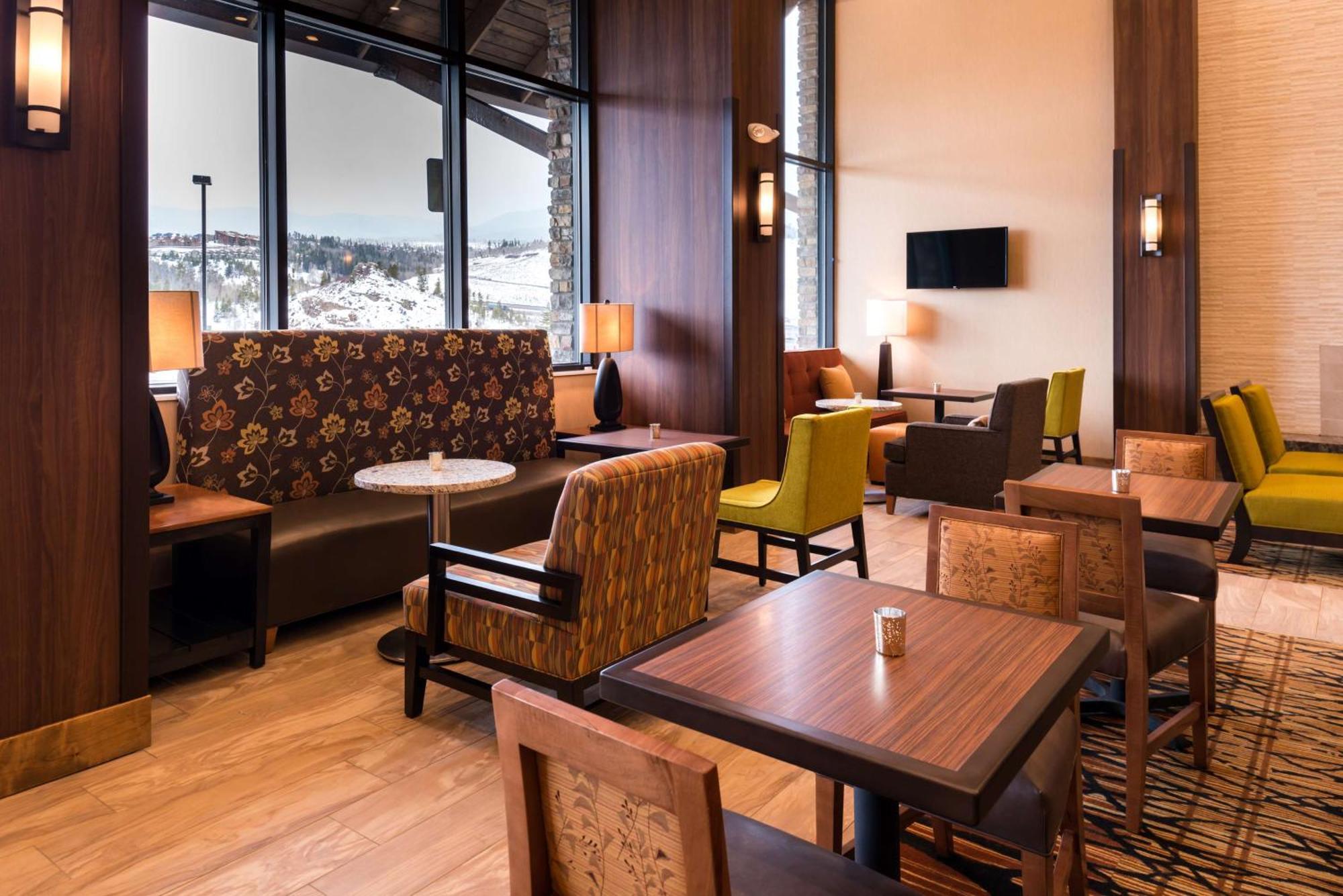 Hampton Inn & Suites Silverthorne Exterior photo